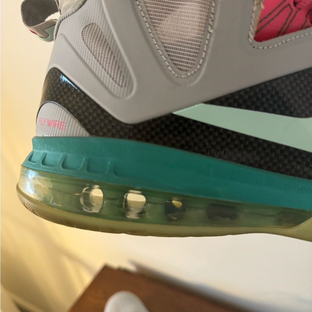 EUC LeBron 9 P.S. Elite South Beach Men’s 11 RARE & Authentic - Picture 4 of 10